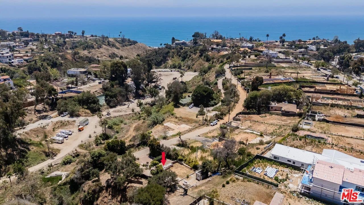 Property from 627 N Marquette St - KW - Pacific Palisades, California, 90272