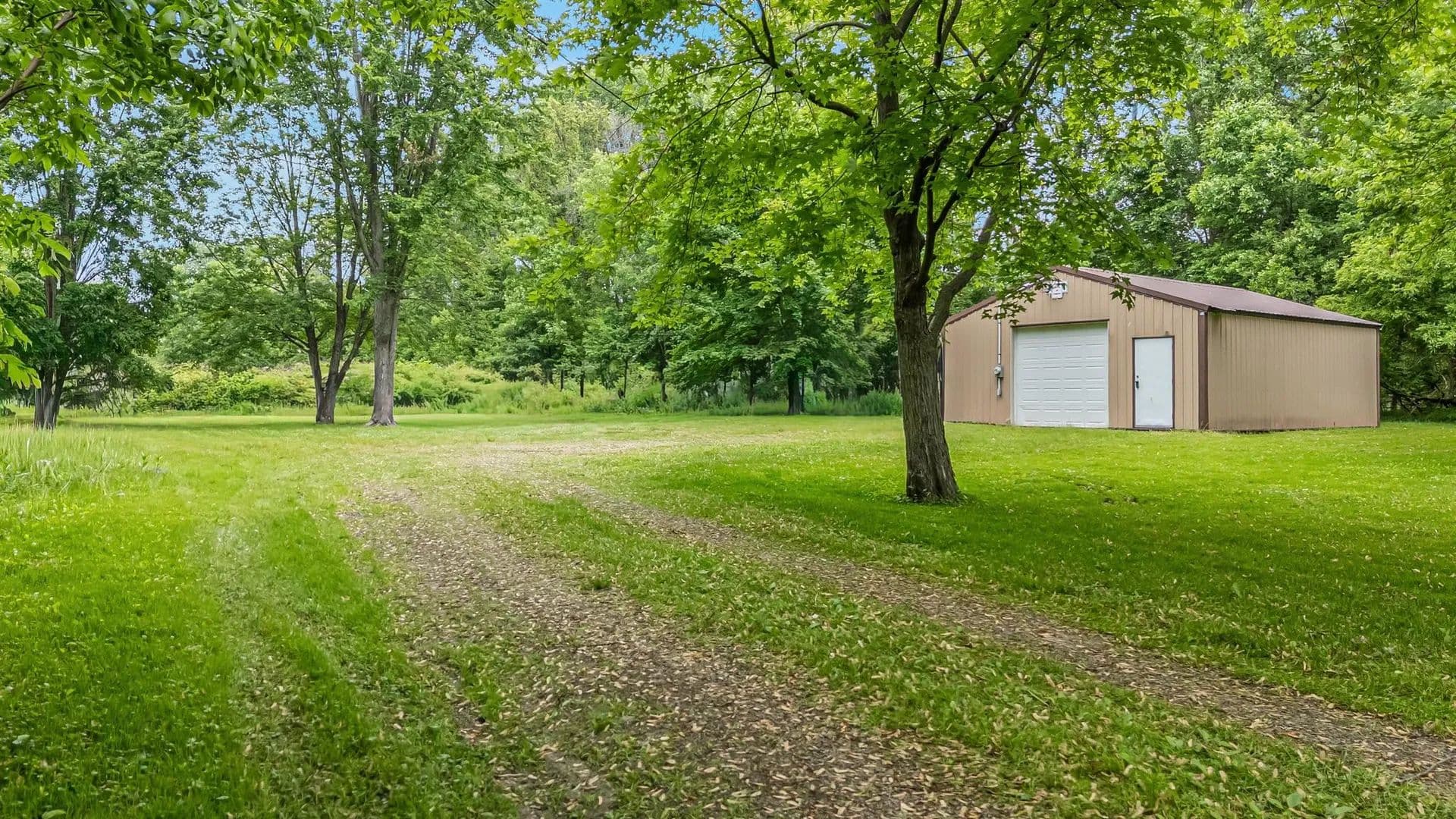 Property from 825 WELCOME Road - KW - Menasha, Wisconsin, 54952