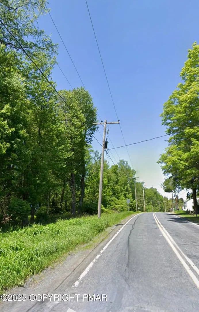 4.2 Acres of Land for Sale in Tobyhanna, Pennsylvania - Tobyhanna, Pennsylvania, 18466