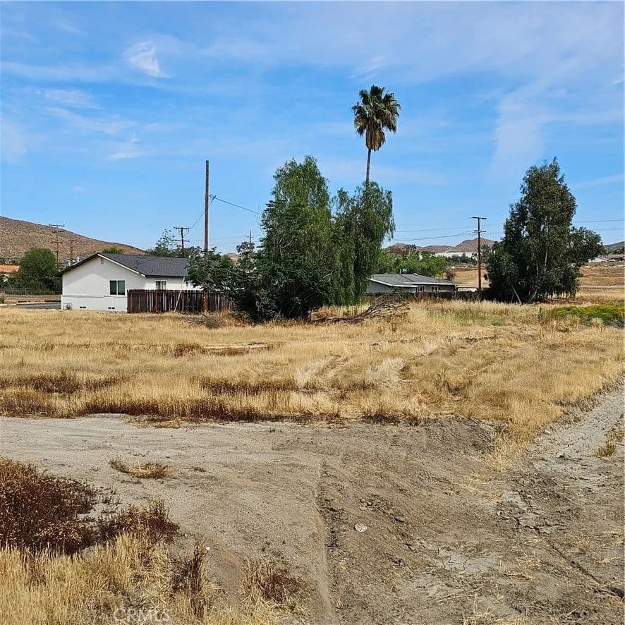 0.1 Acres of Land for Sale in Lake Elsinore, California - land for sale