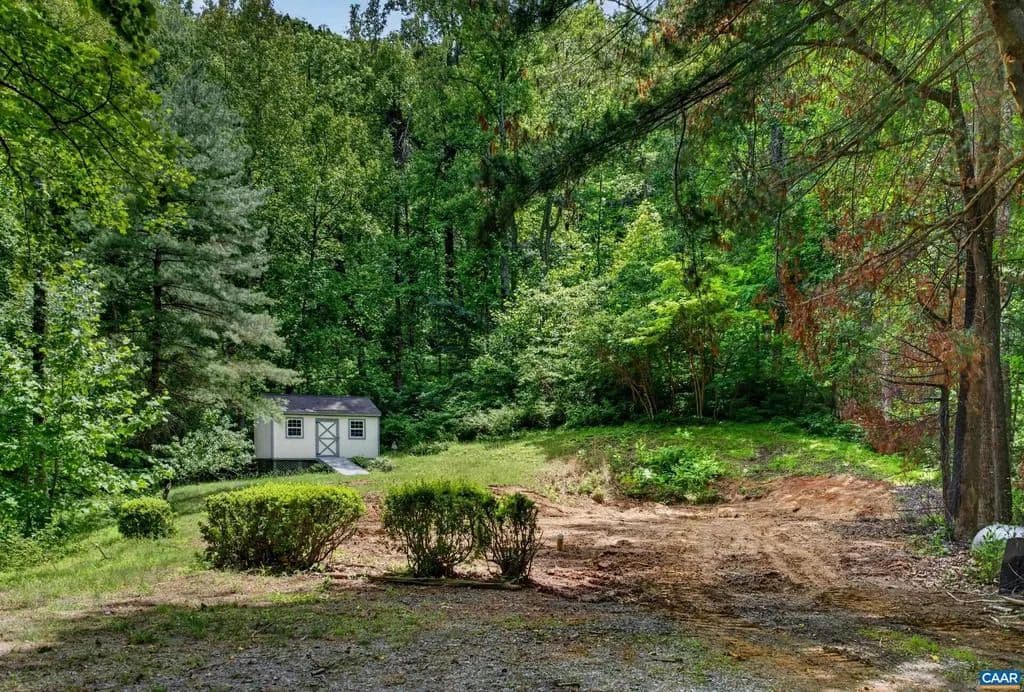 Property from 3955 TAYLORS MOUNTAIN FARM LN - KW - Charlottesville, Virginia, 22903