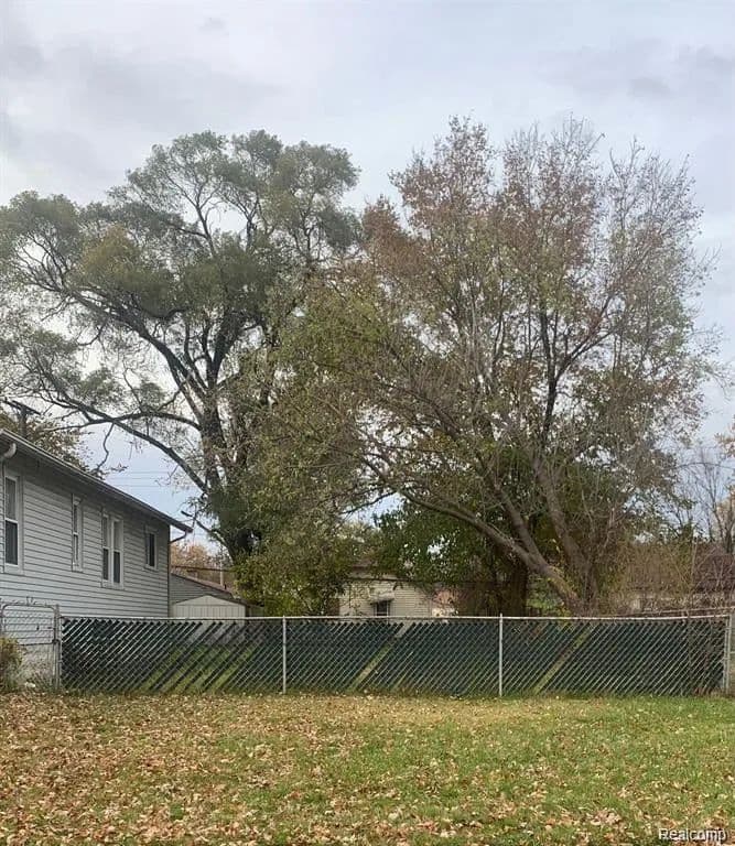Property from 000 W George Ave - KW - Hazel Park, Michigan, 48030