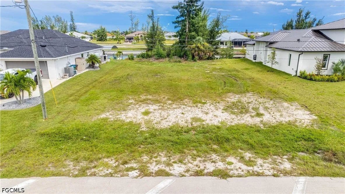 Vacant Land in Cape Coral - land for sale