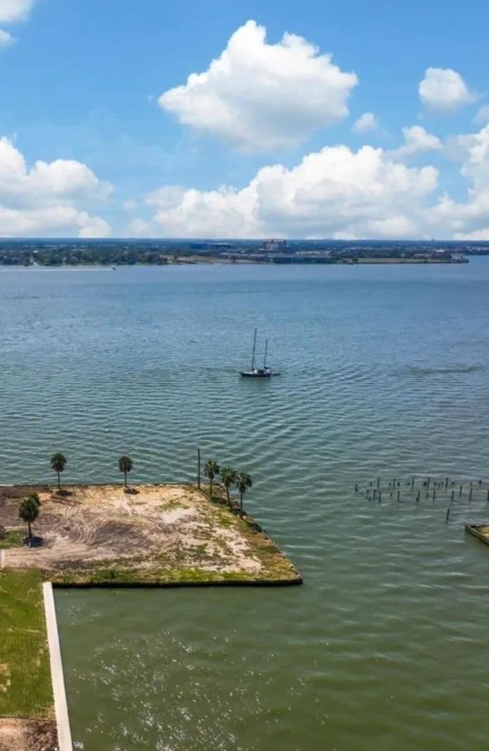 0.33 Acres of Land for Sale in Seabrook, Texas - Seabrook, Texas, 77586