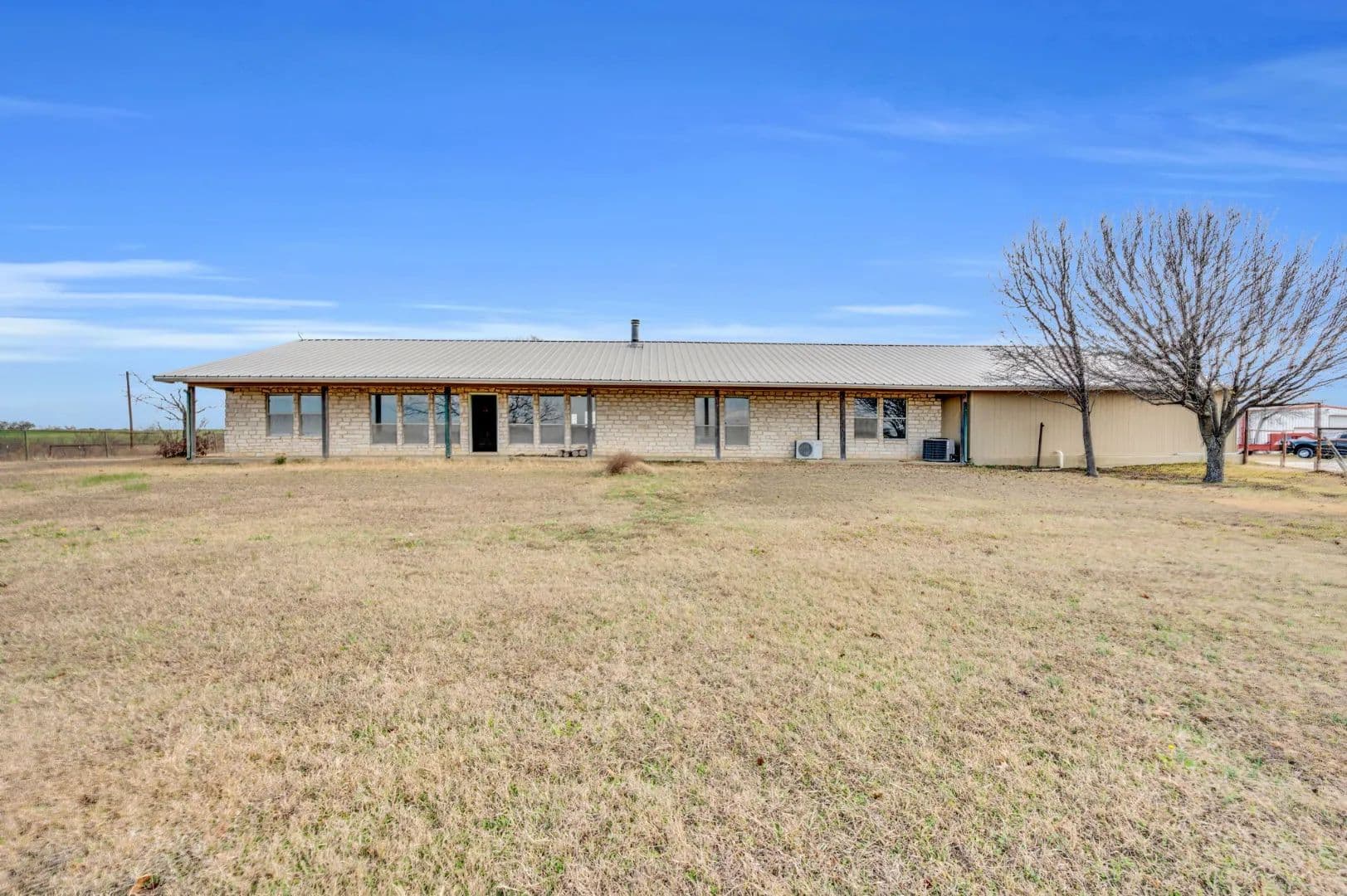 Farm and Ranch - Maypearl, Texas, 76064