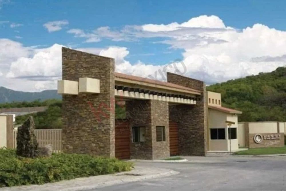 Terreno en Venta con vista a las montañas en Lagos de San Francisco en Santiago, N.L. - land for sale