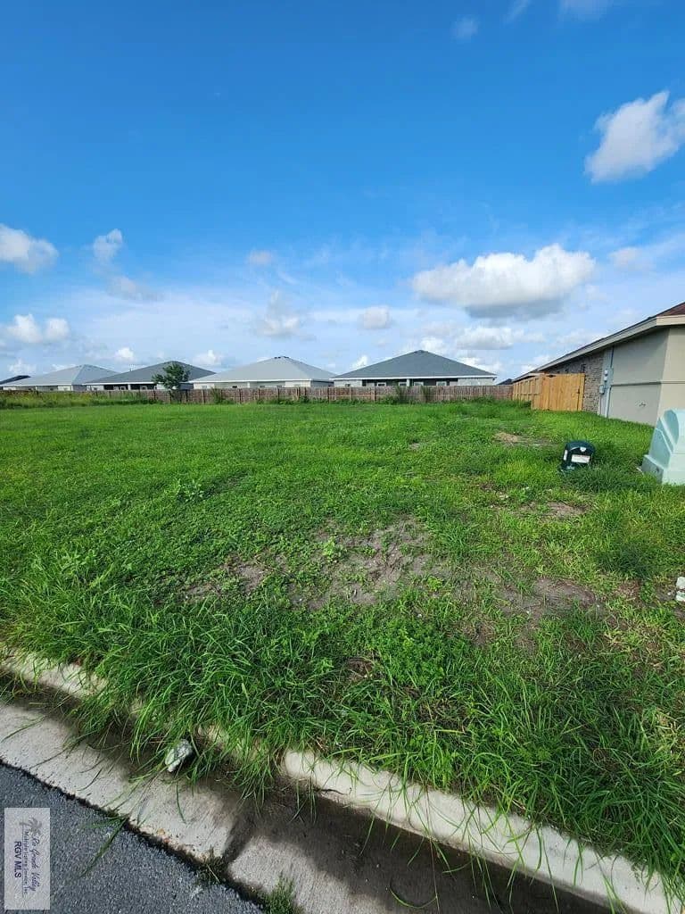 0.15 Acres of Land for Sale in Harlingen, Texas - Harlingen, Texas, 78550