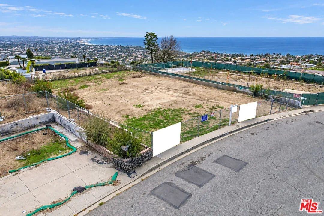 0.22 Acres of Land for Sale in Pacific Palisades, CA - land for sale