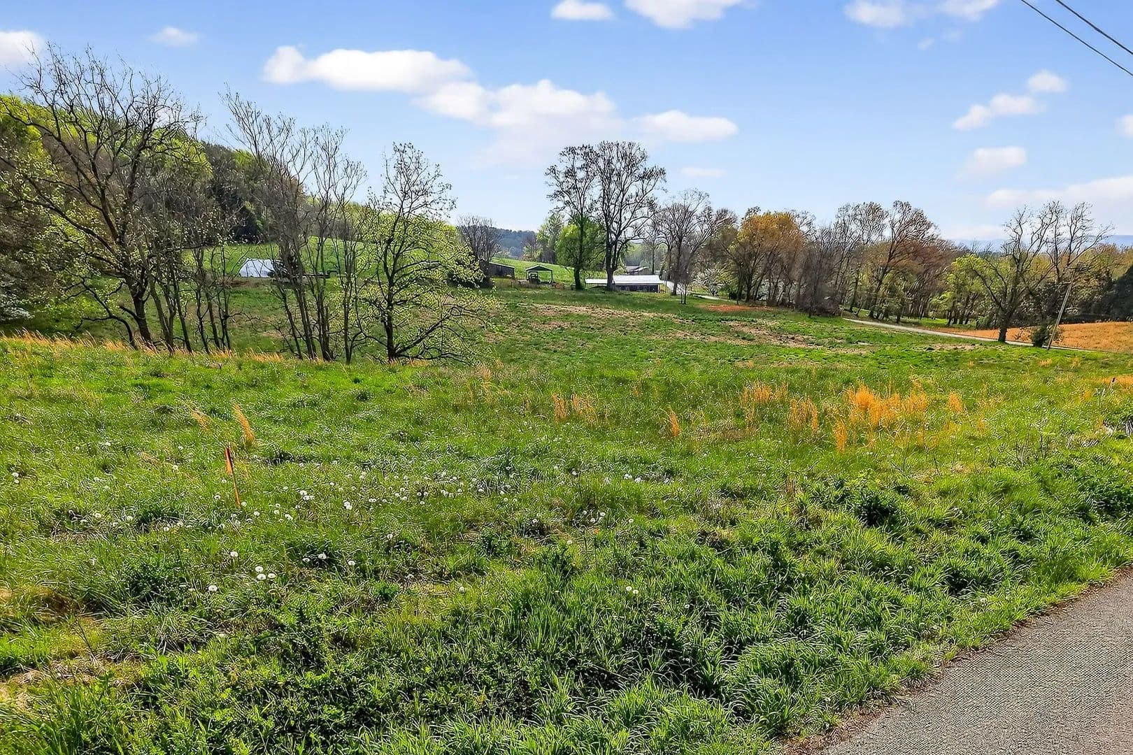 0.56 Acres of Land for Sale in Walling, Tennessee - Walling, Tennessee, 38587