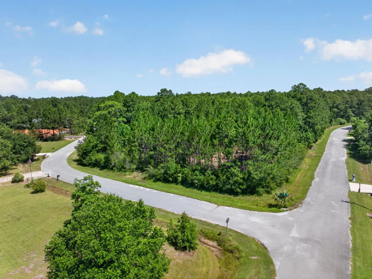 2.27 Acres of Land for Sale in Milton, Florida - Milton, Florida, 32583