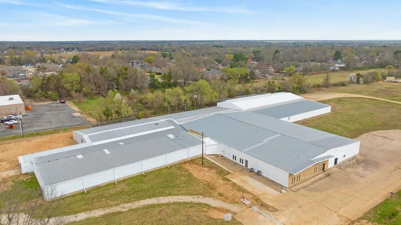 3790 Lamar Ave - Paris, Texas, 75462