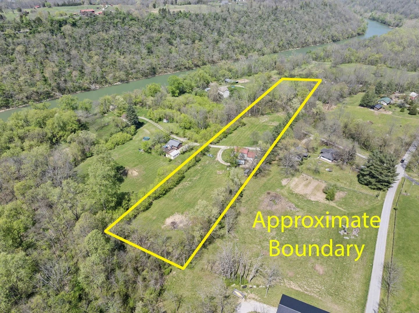 4.09 Acres of Land for Sale in Versailles, KY - Versailles, Kentucky, 40383
