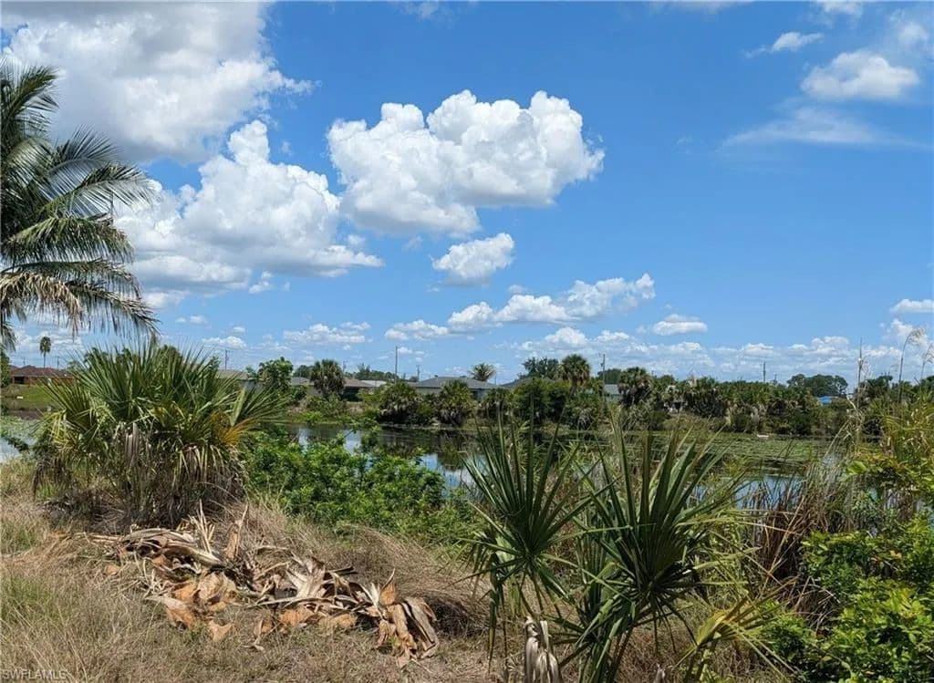 Property from 1226 NE 40th ST - KW - Cape Coral, Florida, 33909