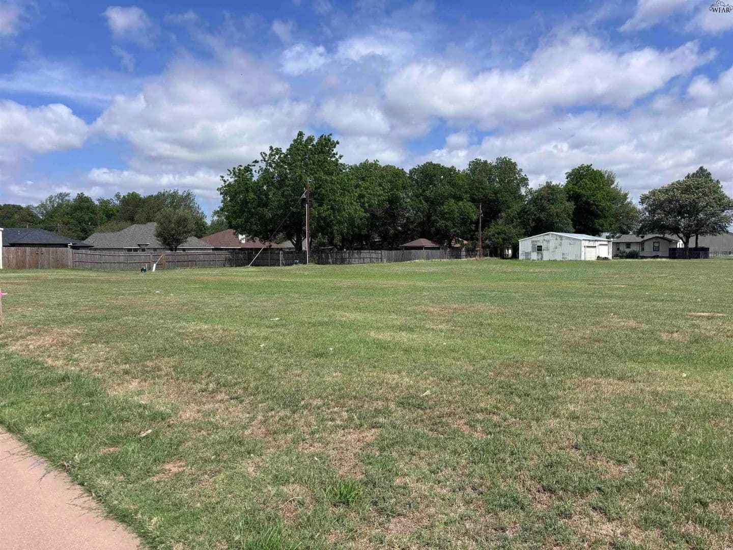 Property from 907 DANA STREET - KW - Burkburnett, Texas, 76354