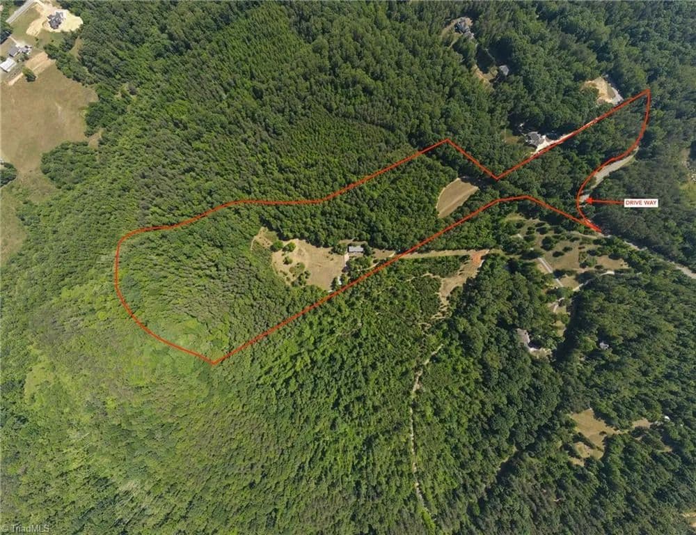 32.07 Acres of Land for Sale in Kernersville, NC - Kernersville, North Carolina, 27284