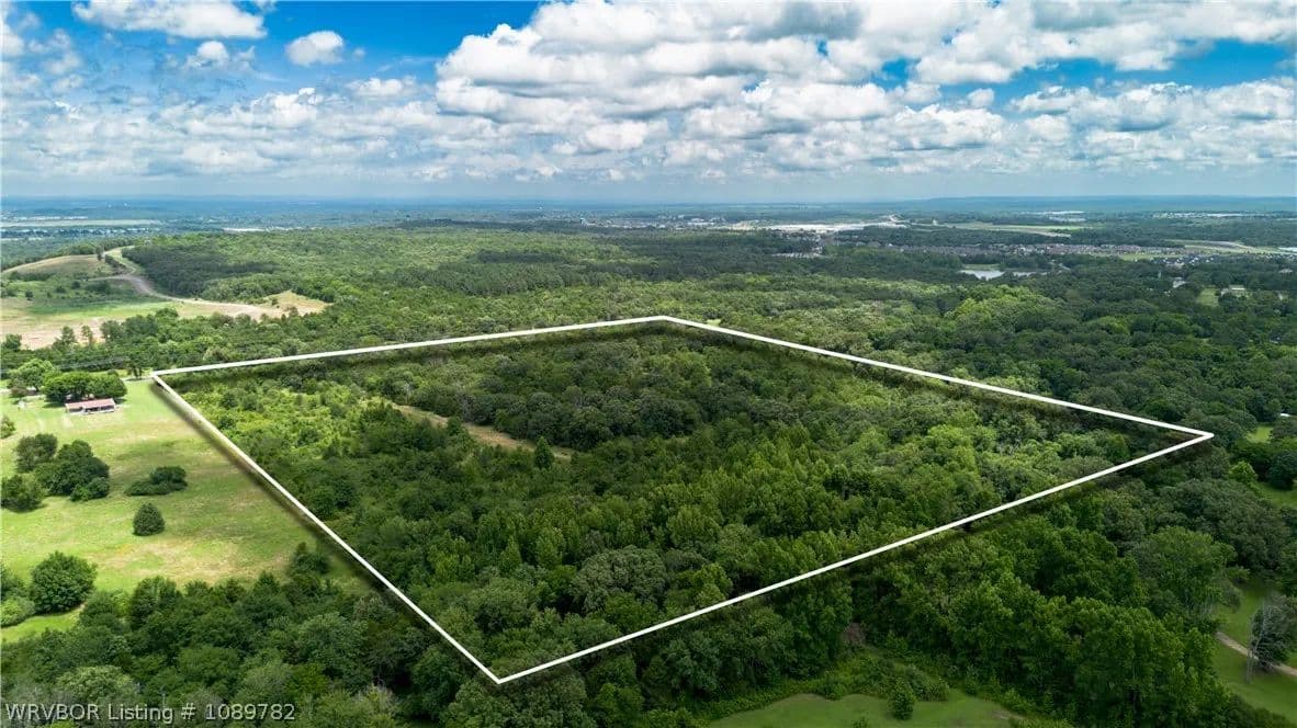 38.49 Acres of Land for Sale in Fort Smith, Arkansas - Fort Smith, Arkansas, 72916
