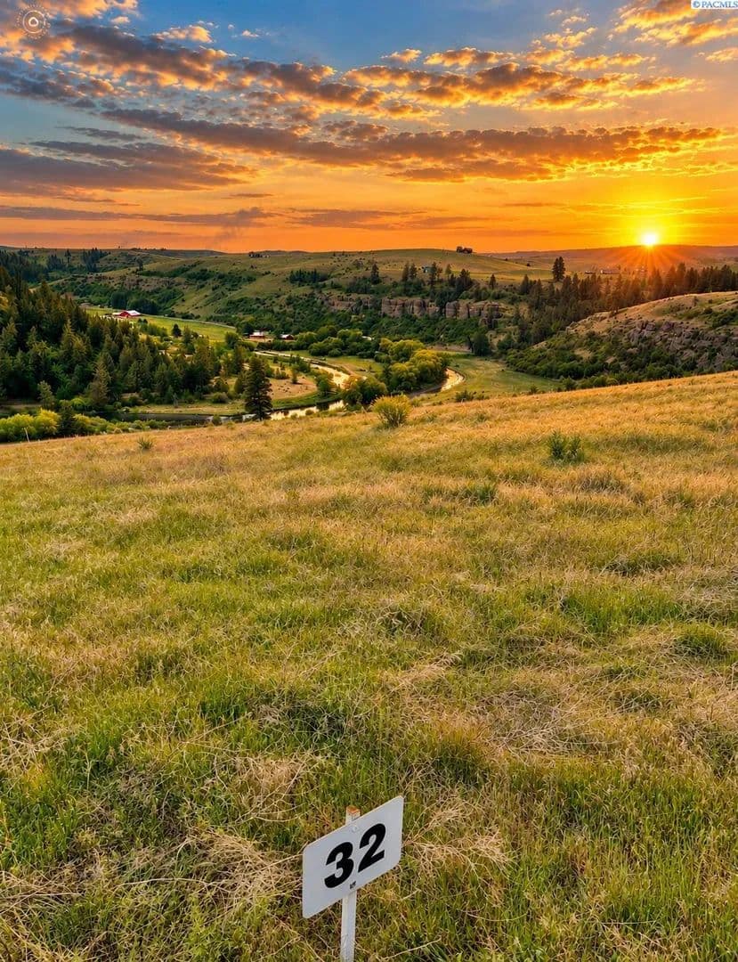 Vacant Land in Colfax - land for sale