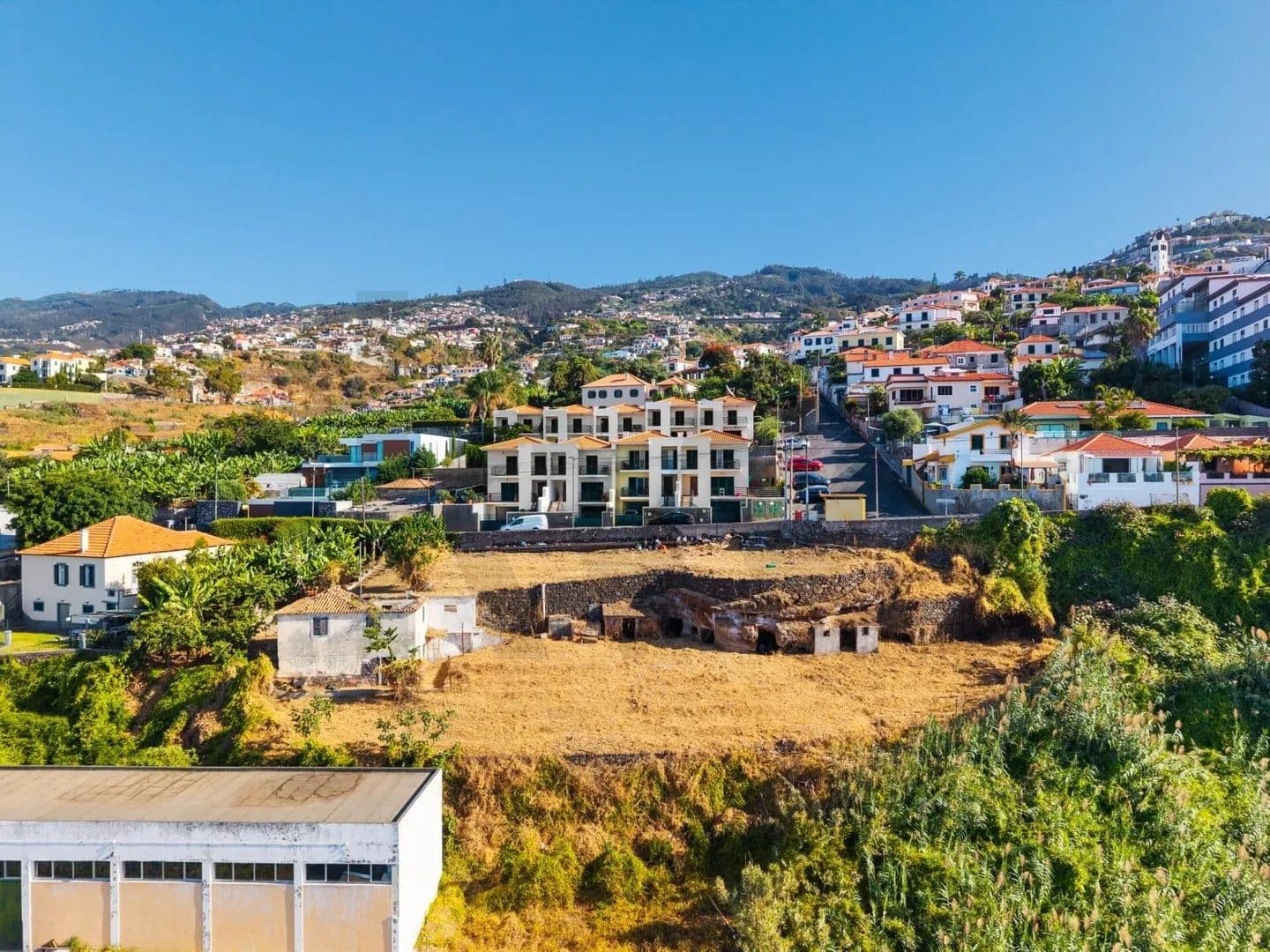 2064 Acres of Land for Sale in São Gonçalo, Funchal - land for sale