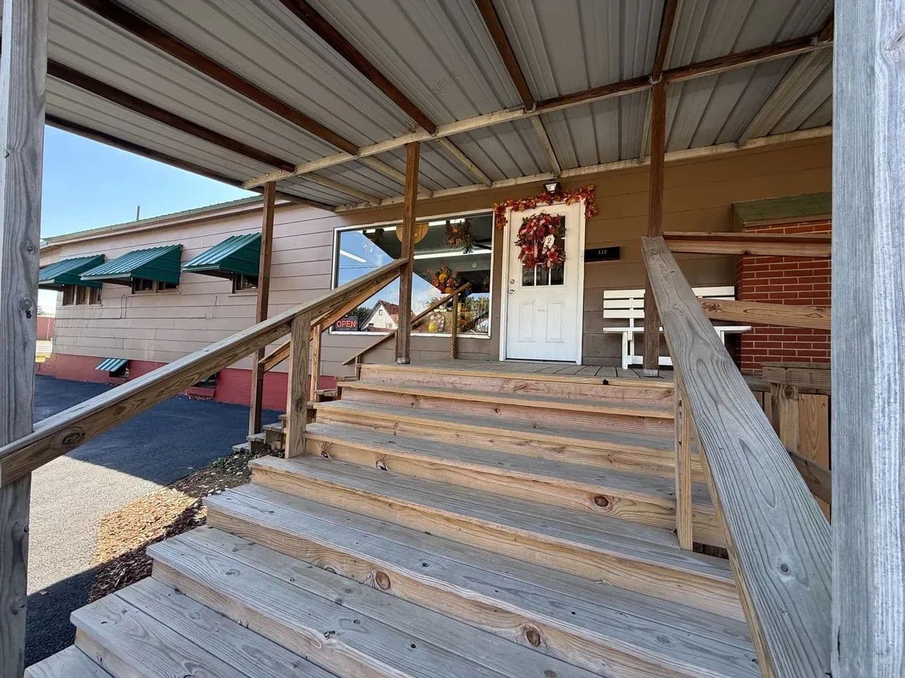Prime Commercial Opportunity in Heart of Malden, MO - Malden, Missouri, 63863