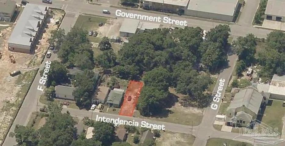 0.09 Acres of Land for Sale in Pensacola, Florida - Pensacola, Florida, 32502