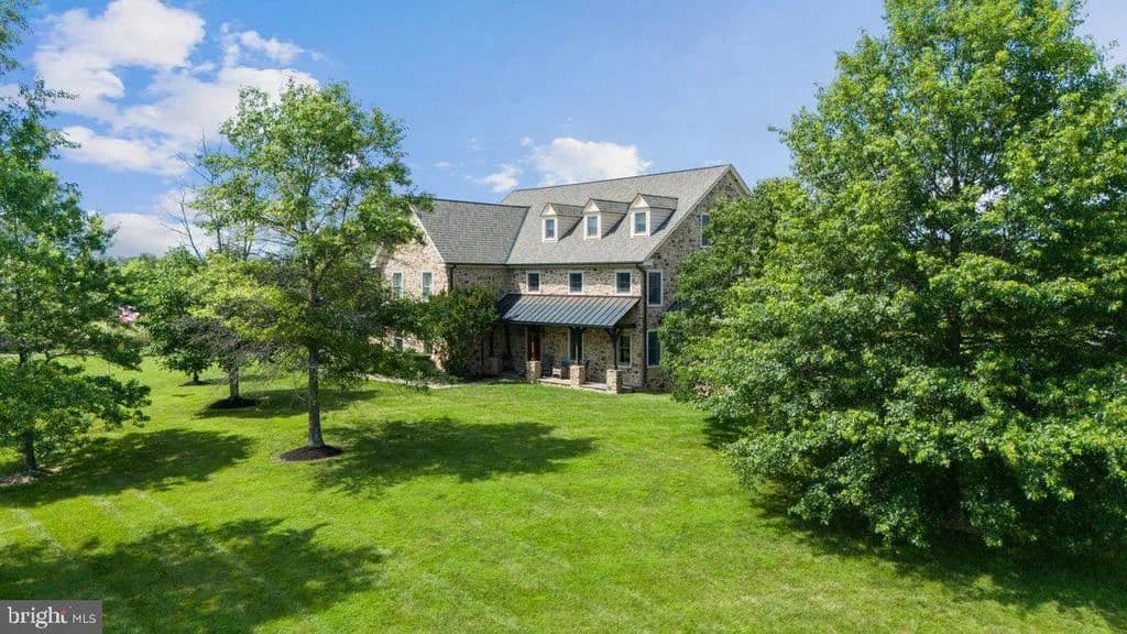 33.81 Acres of Land for Sale in PIPERSVILLE, PA - Pipersville, Pennsylvania, 18947