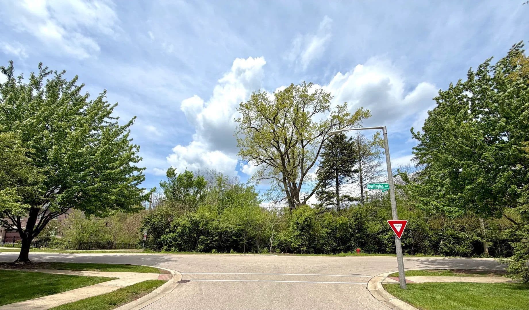 1.23 Acres of Land for Sale in Naperville, IL - Naperville, Illinois, 60563