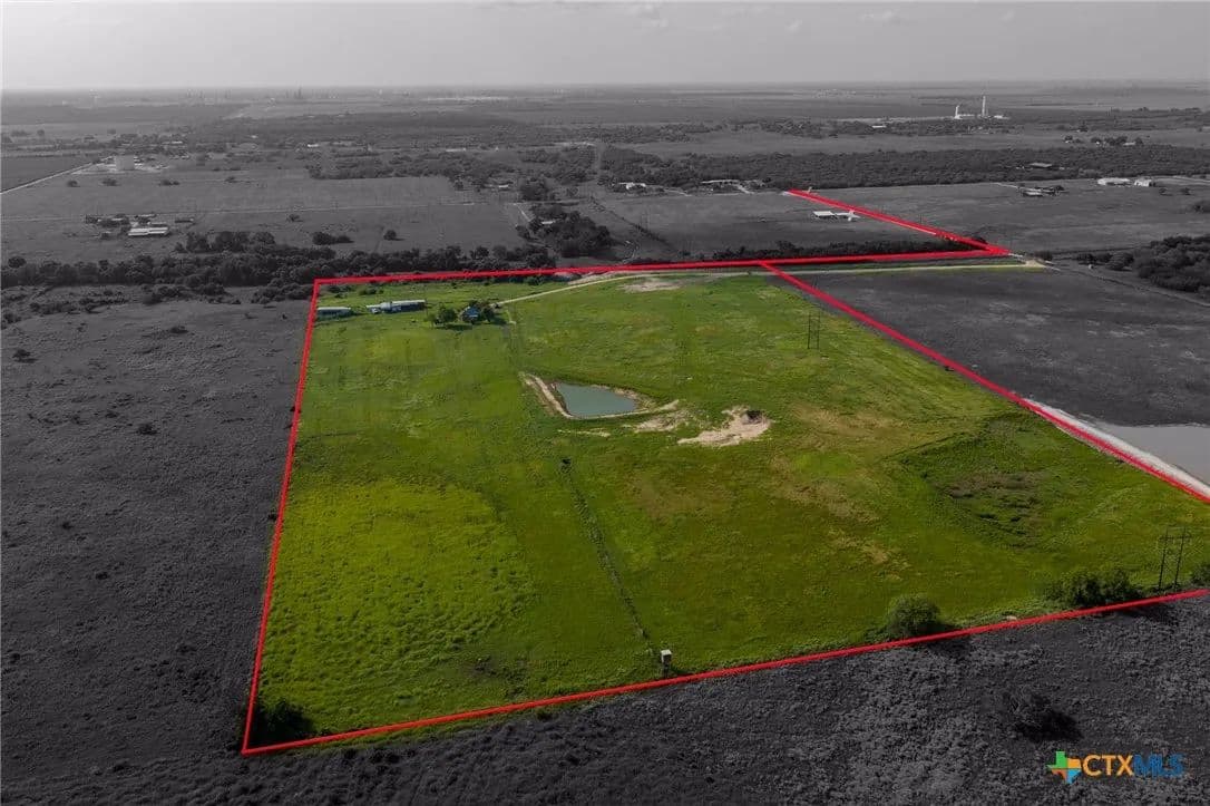 Vacant Land in Bloomington - Bloomington, Texas, 77951