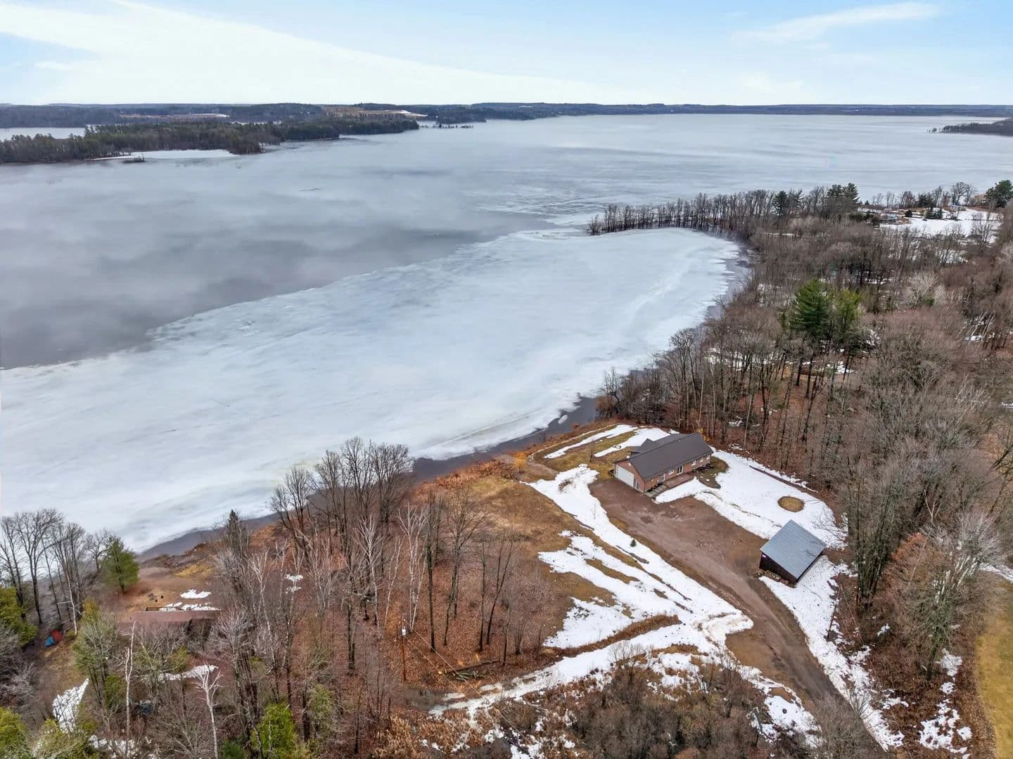 0.1 Acres of Land for Sale in L'Isle-aux-Allumettes, QC - land for sale