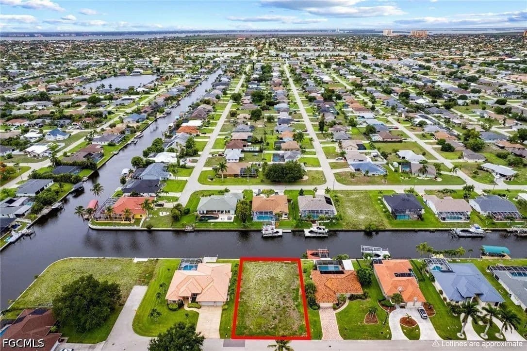 Property from 520 SW 43rd Terrace - KW - Cape Coral, Florida, 33914