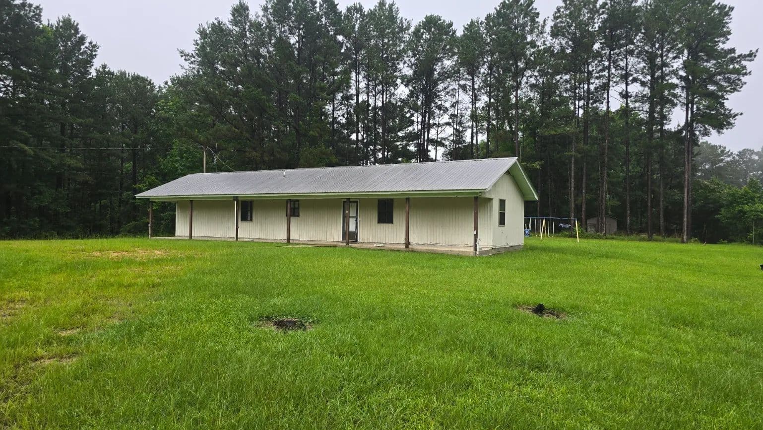Home Buyers and Deer Hunters — Take a Look! - Meadville, Mississippi, 39653