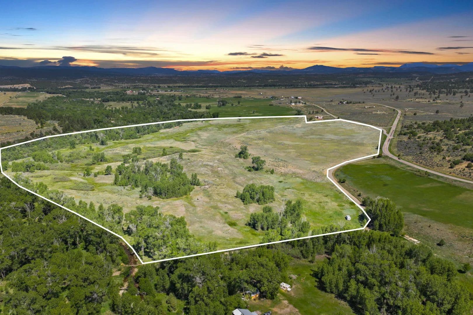 Brazos River Fishing and Hunting Hideaway - Brazos, New Mexico, 87551