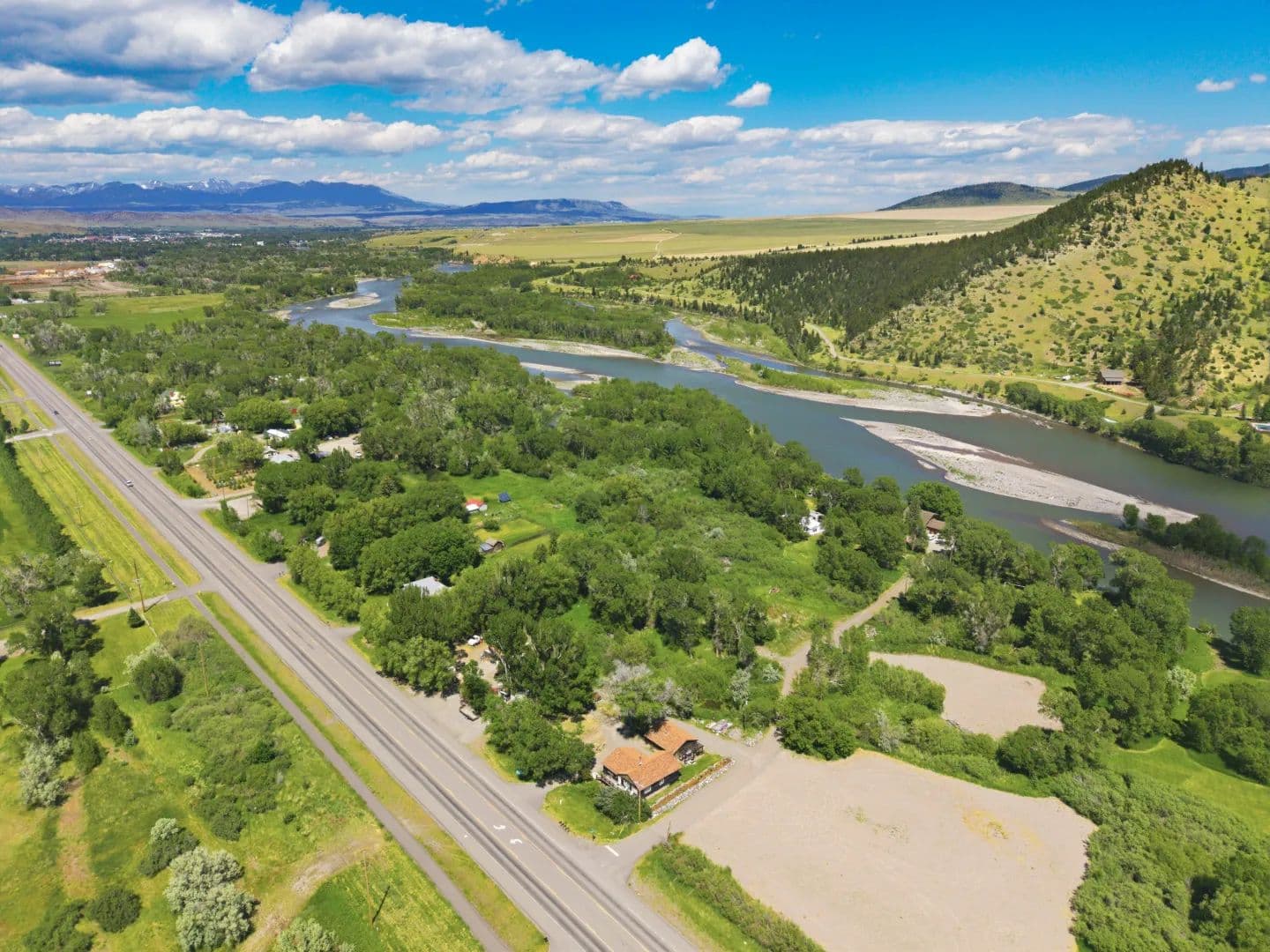 Yellowstone River frontage Livingston Montana Paradise Valley - Livingston, Montana, 59047