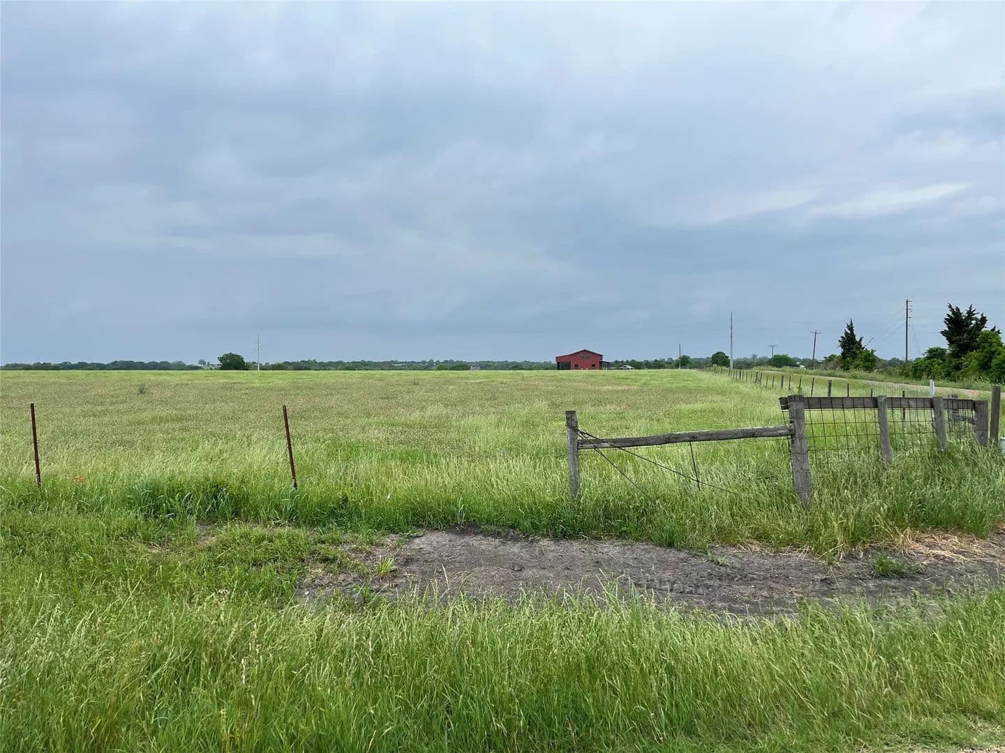 9 Acres of Land for Sale in Willow Springs, Texas - Willow Springs, Texas, 78940