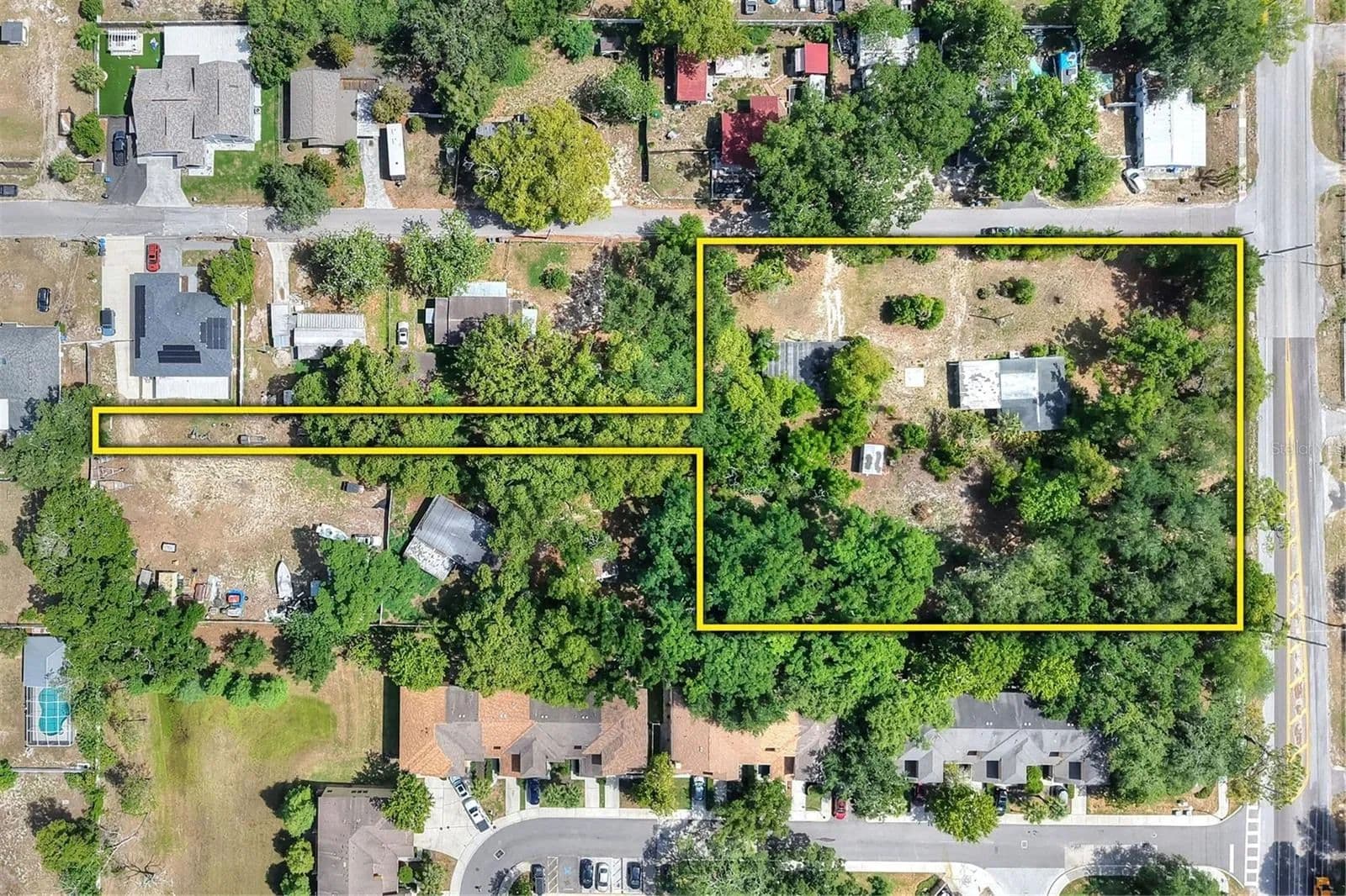 1.66 Acres of Land for Sale in Seffner, Florida - Seffner, Florida, 33584
