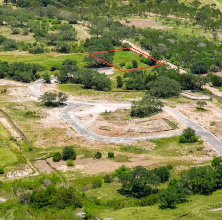 0.25 Acres of Land for Sale in Spicewood, Texas - Spicewood, Texas, 78669
