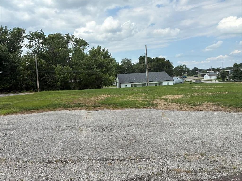 Property from 343 E 4th Street - KW - Lawson, Missouri, 64062
