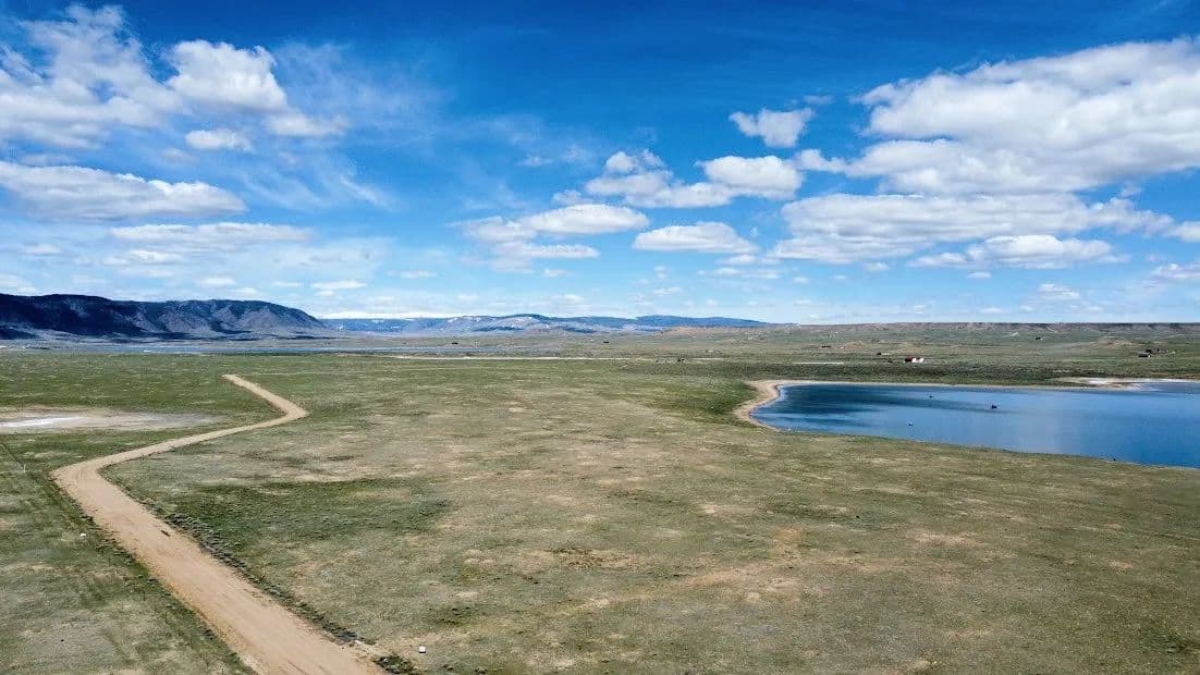 Twin Buttes Lakefront – 1,600 Feet Of Shoreline - land for sale