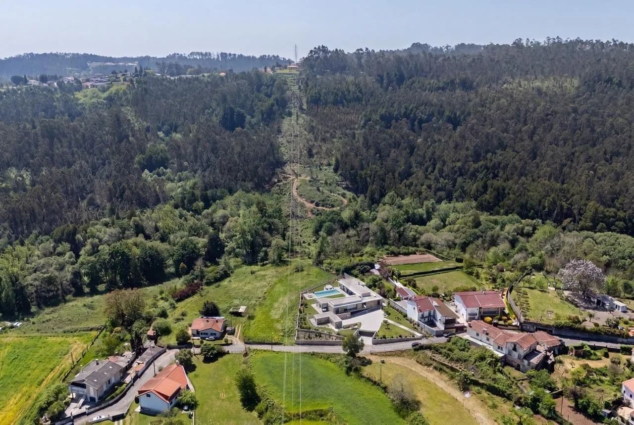 2200 Acres of Land for Sale in O. Azeméis, Riba-Ul, Ul, Macinhata Seixa, Madail, Oliveira de Azemeis - Portugal