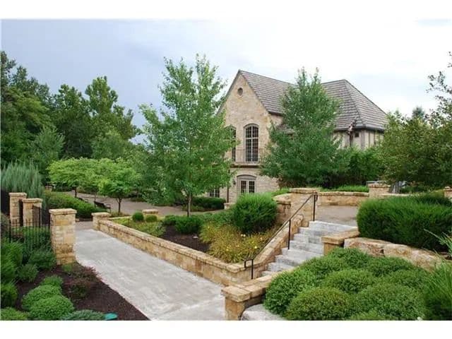 Property from 8605 Shoal Creek Parkway - KW - Kansas City, Missouri, 64157