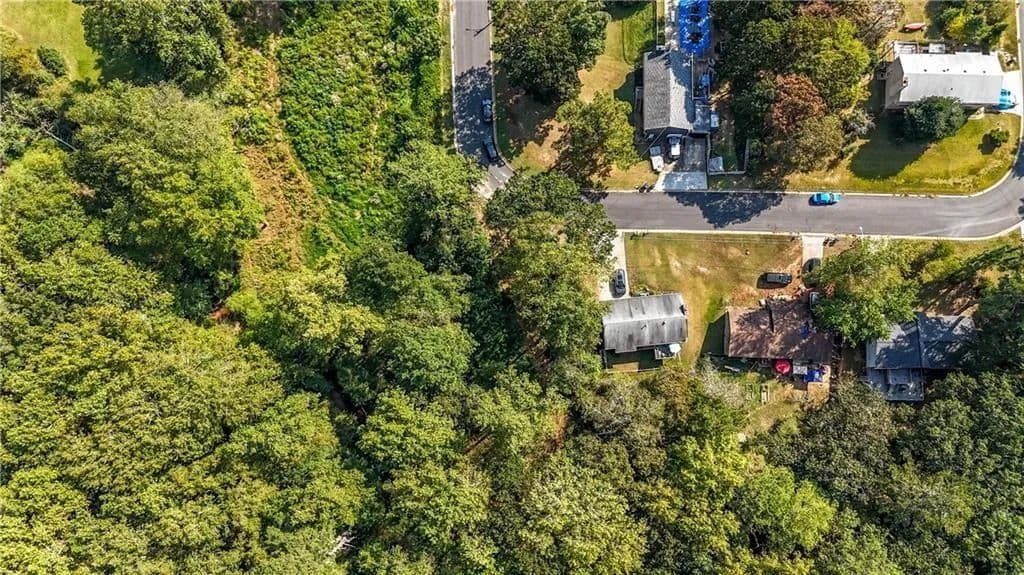 1.09 Acres of Land for Sale in Douglasville, Georgia - Douglasville, Georgia, 30135