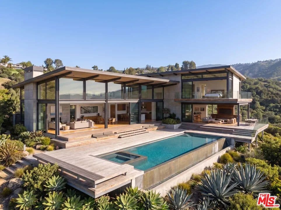 25.21 Acres of Land for Sale in Los Angeles, CA - Los Angeles, California, 90077