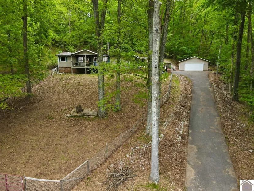 Property from 40 Oriole Dr. - KW