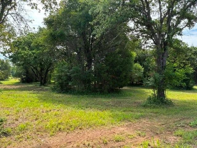 1.1 Acres of Land for Sale in Boyd, Texas - Boyd, Texas, 76023