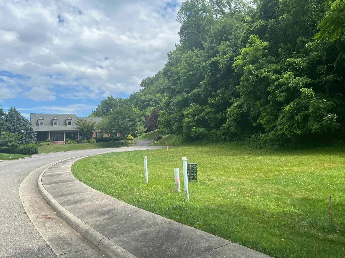 Property from 8331 SAWGRASS Way - KW - Radford, Virginia, 24141