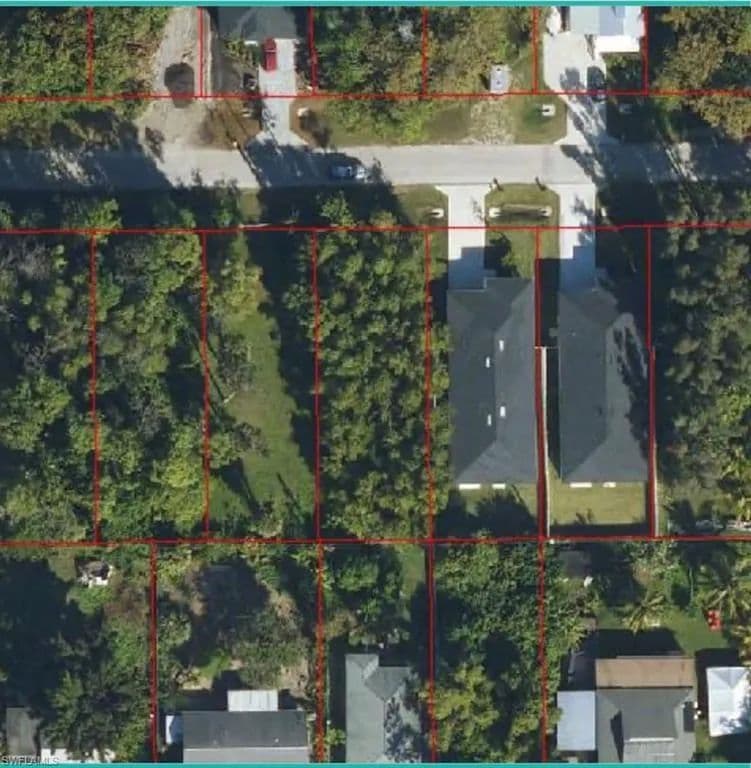 Property from 3060 pinetree DR - KW - Naples, Florida, 34112