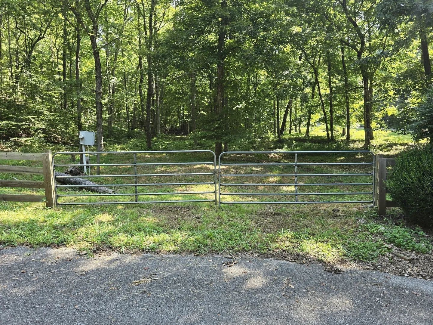 Property from 0 Forest xing - KW - Waverly, Tennessee, 37185
