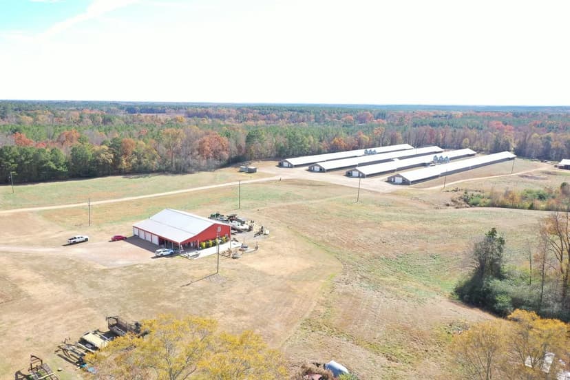 S4 Broiler Farm – Four SUPER Houses located in Walker County, Alabama