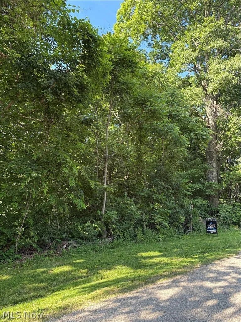 0.47 Acres of Land for Sale in Nashport, Ohio - Nashport, Ohio, 43830