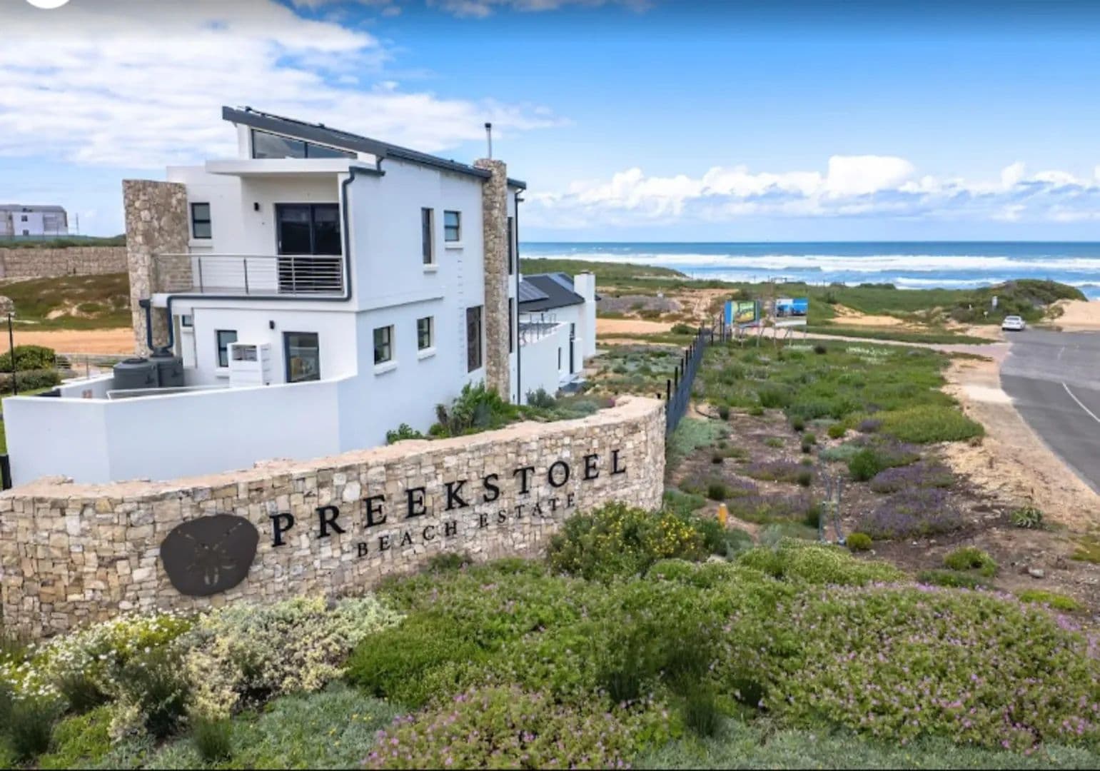 242 Acres of Land for Sale in Stilbaai, Western Cape - land for sale