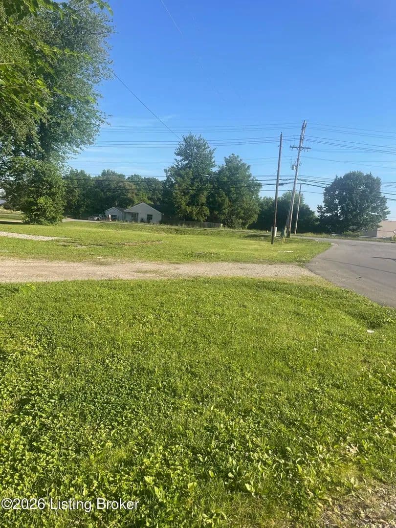Property from 4002 E Indian Trail - KW - Louisville, Kentucky, 40213